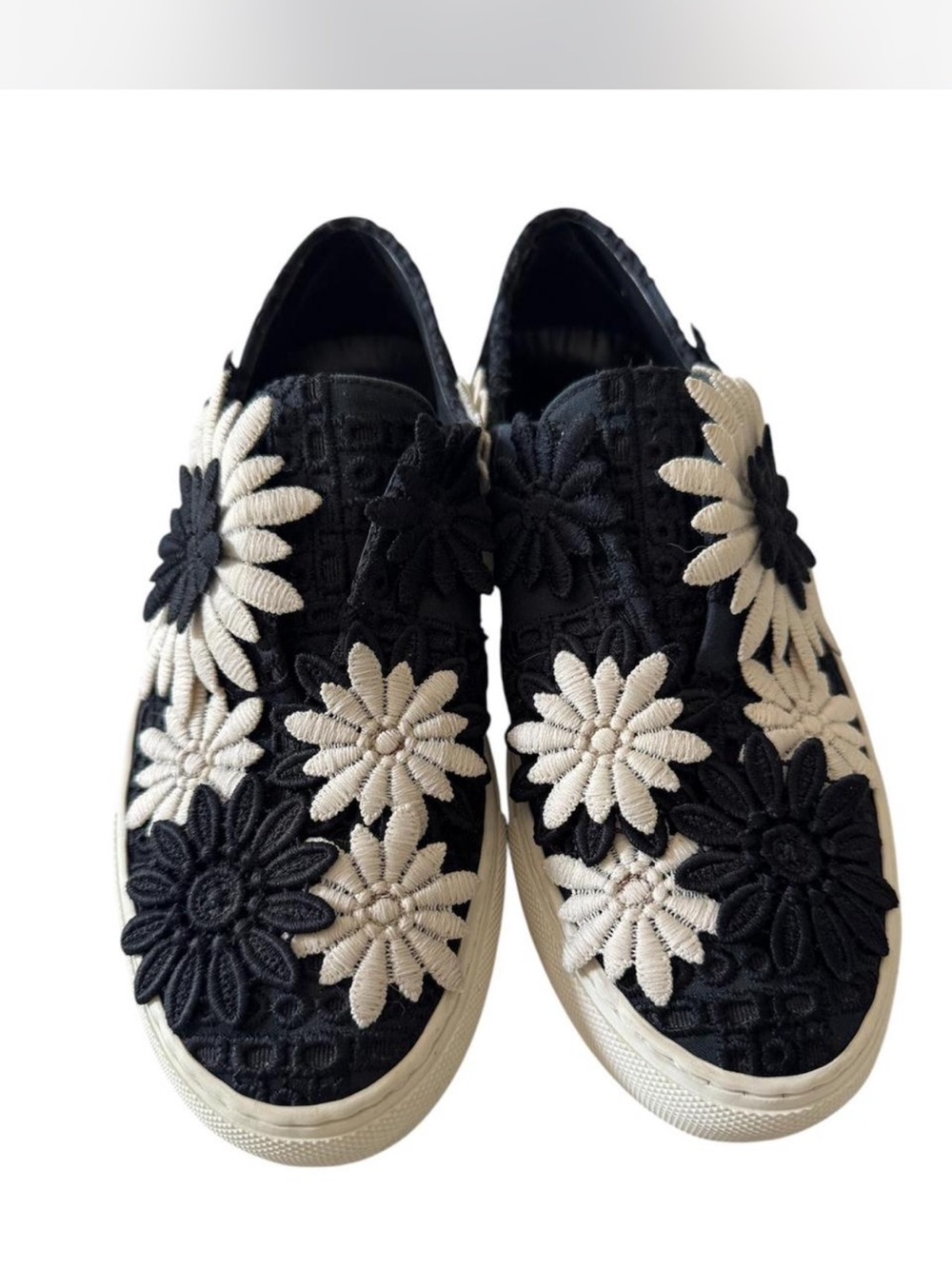 Emanuel Ungaro Black Slip-On Mules with White Daisy Embroidery